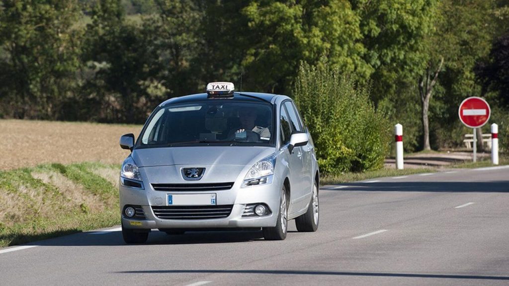 Taxi Melun sur la route