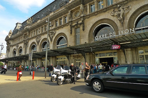 Taxi Melun transfert à la gare